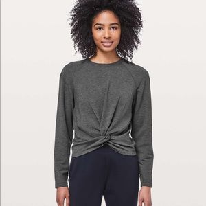[lululemon] tuck and gather pullover